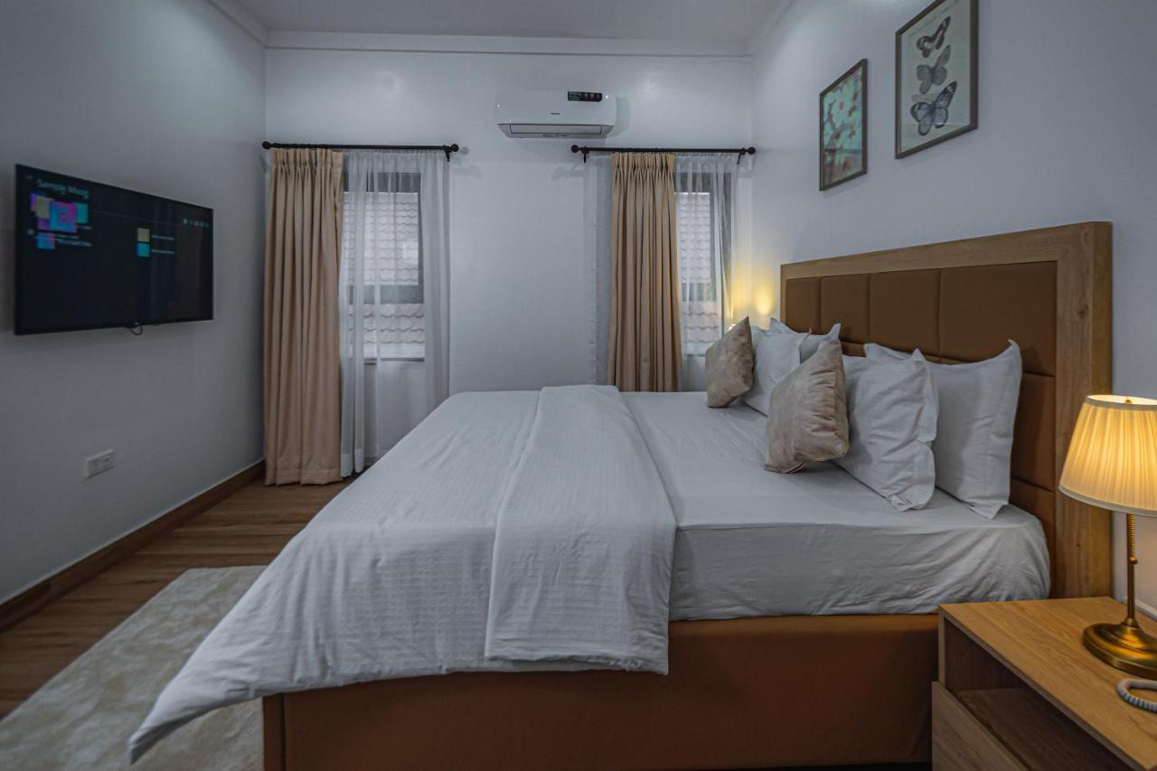 Quest Boutique Hotel Gwarinpa Exterior photo